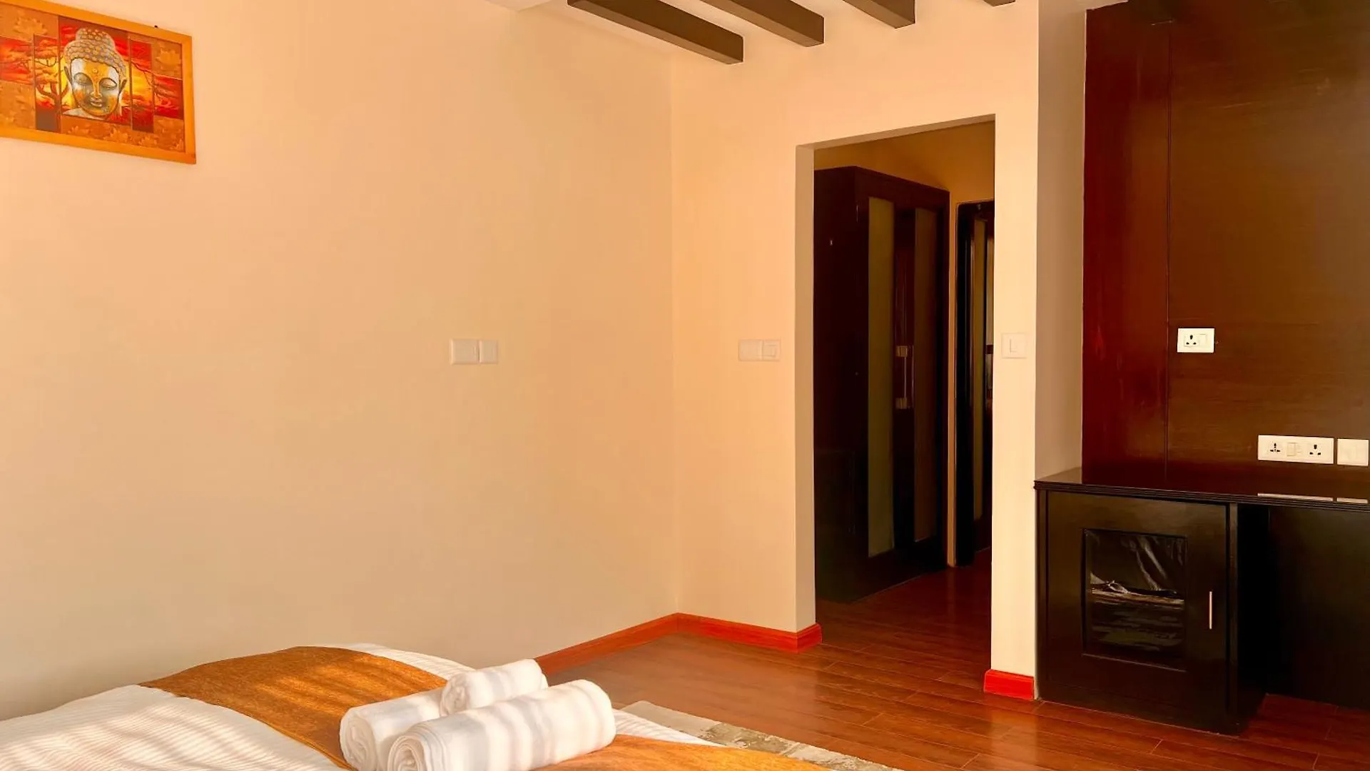 Pancha Buddha Service Apartments And Rooms Κατμαντού